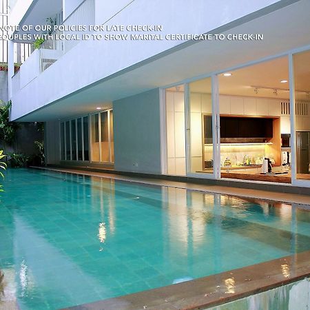 Zen Rooms Patra Kuningan Syariah Jakarta Exterior photo